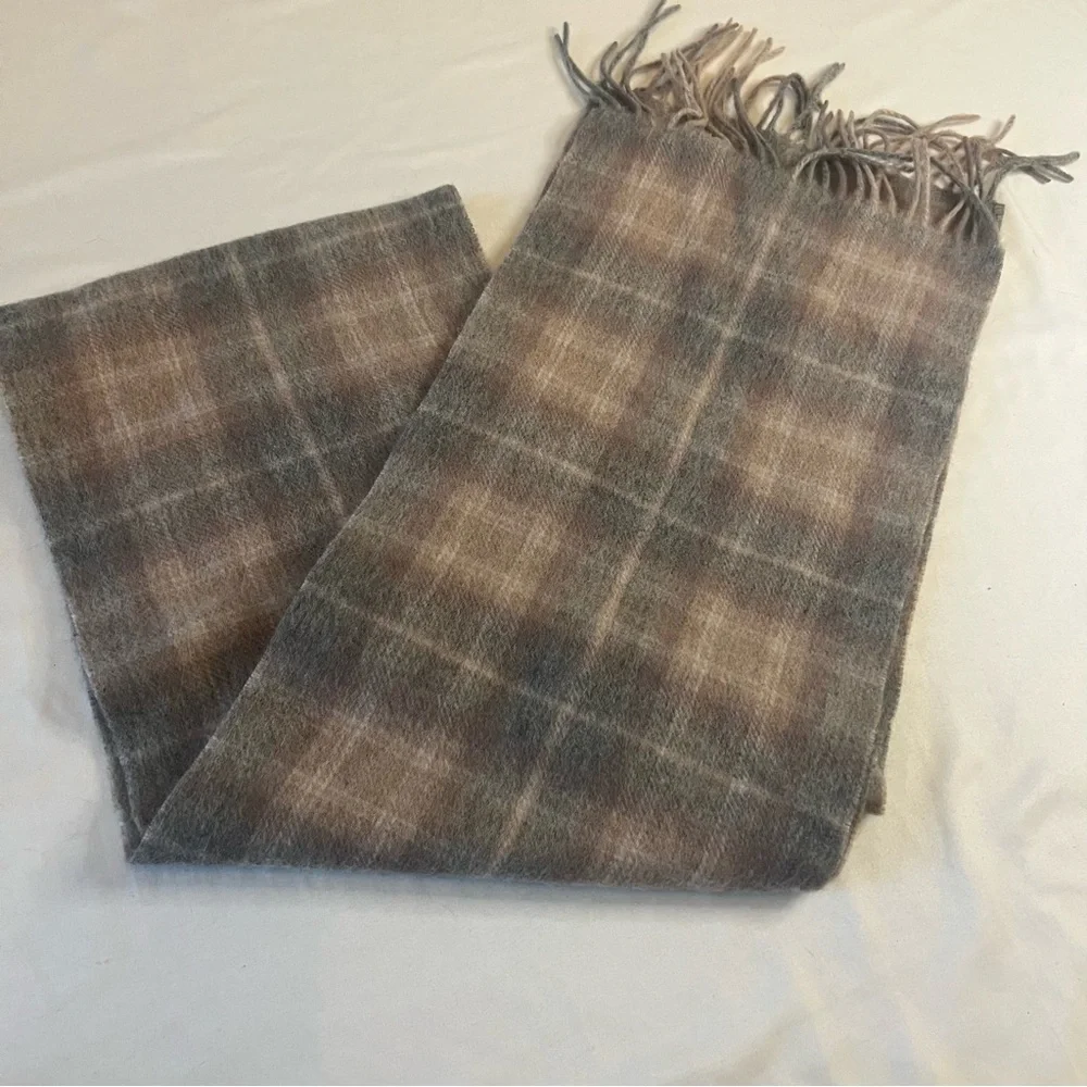 NWT James‎ Pringle Weavers Mackellar 100% Pure Wool Plaid Fringe Scarf Tartan